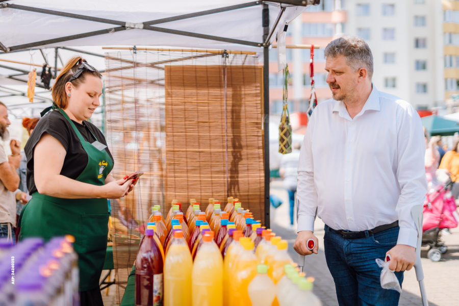 ALEGERI LOCALE 2024: Candidatul independent la primăria Tg.Mureș, Soós Zoltán, a vizitat ieri piața producătorilor locali