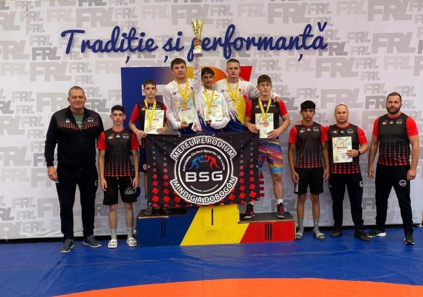 Luptătorii mureșeni, pe podiumul Cupei României Under 17 Luptătorii mureșeni, pe podiumul Cupei României Under 17