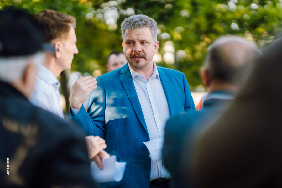 ALEGERI LOCALE 2024 | Soós Zoltán, candidatul independent la Primăria Târgu Mures, a efectuat astăzi o vizită de lucru la piața Diamant