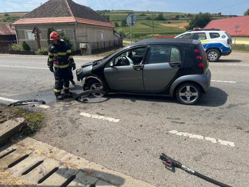 Circulație îngreunată pe DN 15A, în județul Mureș, din cauza unui accident Circulație îngreunată pe DN 15A, în județul Mureș, din cauza unui accident