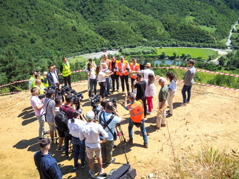 Traficul pe Valea Oltului va fi reluat pe 9 august – spune ministrul Transporturilor, Sorin Grindeanu