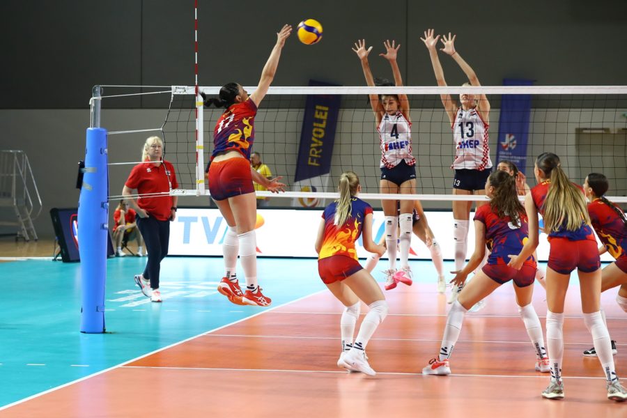 Voleibalistele tricolore, victorie în fața Croației la Europenele Under 18