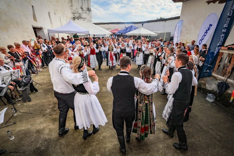 Peste 8.000 de vizitatori şi aproape 60 de evenimente, la Festivalul Săptămâna Haferland