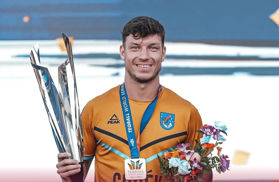 Harghiteanul Apor Györgydeák a câștigat turneul de teqball de la Beijing Harghiteanul Apor Györgydeák a câștigat turneul de teqball de la Beijing