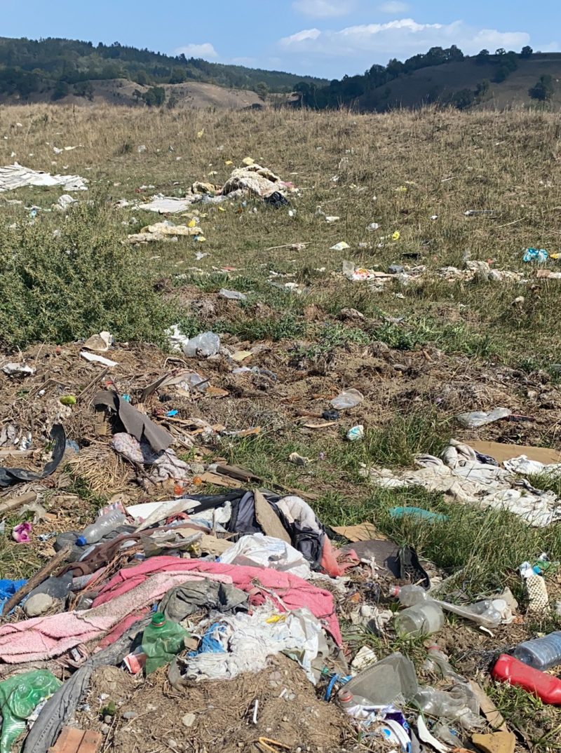 Primăria Vâlcele, amendată pentru deşeurile abandonate pe raza comunei