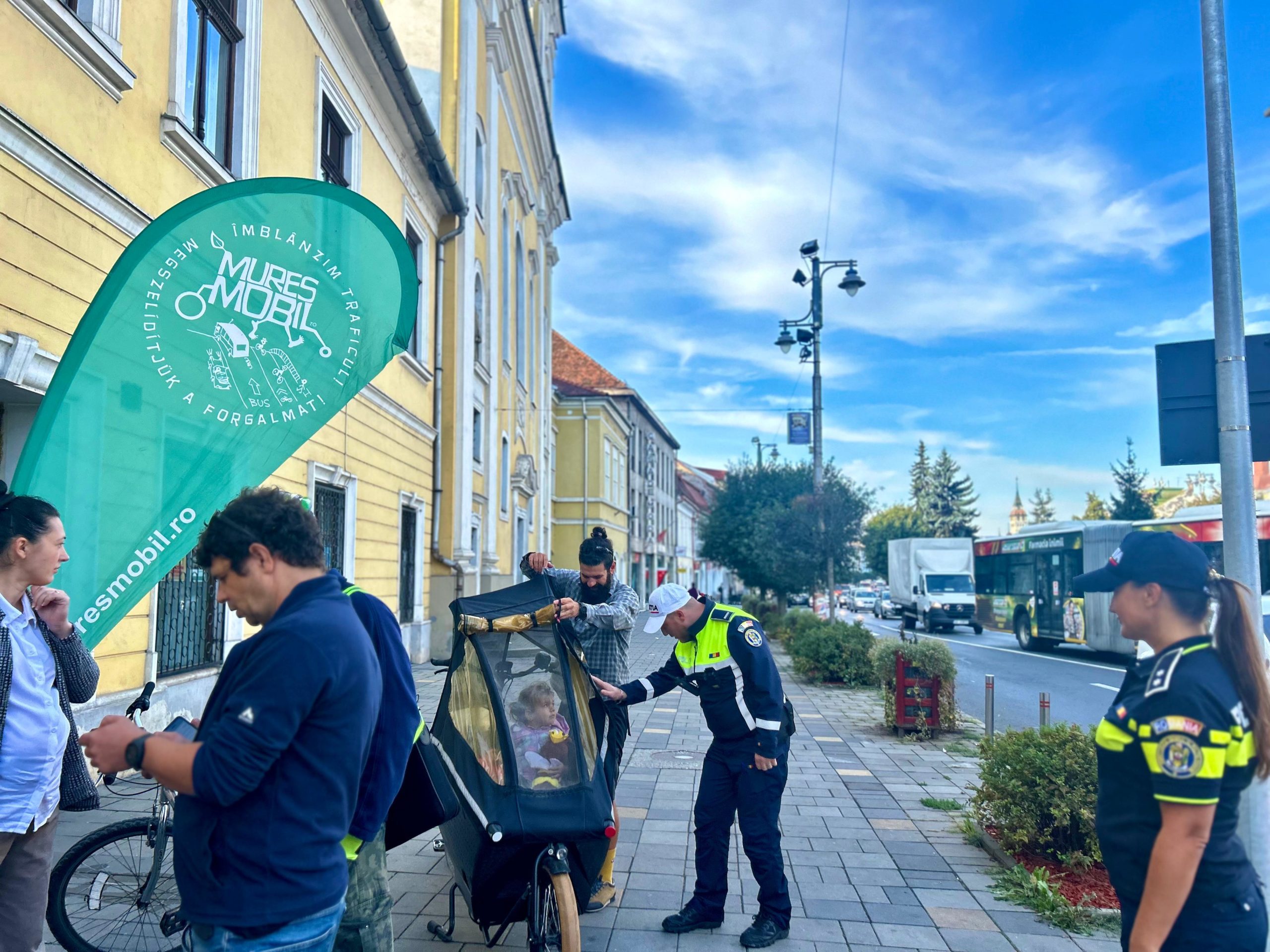 Polițiștii din Mureș au participat la un nou proiect ,,mic dejun pentru bicicliști”