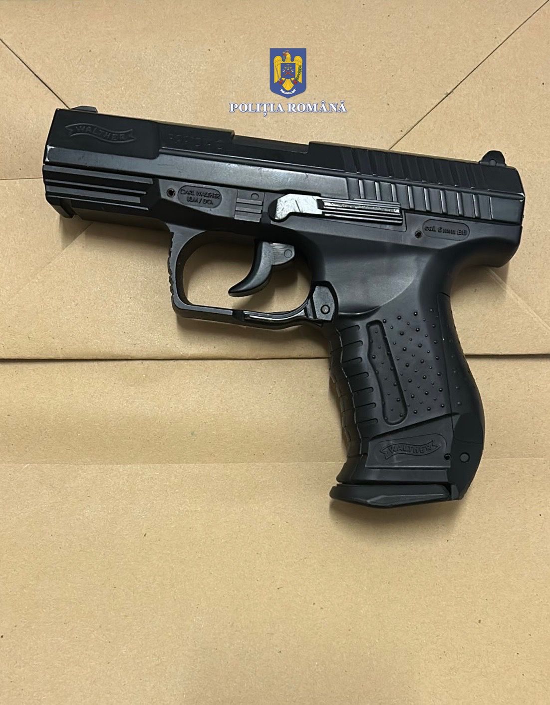 UPDATE: Tânăr din Târgu Mureș, reținut pentru utilizarea unui pistol airsoft