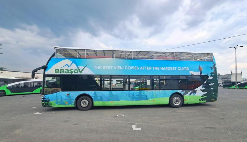 Braşov: Plimbările cu autobuzul supraetajat – suspendate până la anul