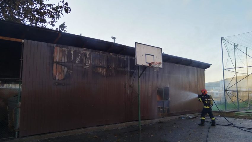 Incendiu la o anexă a Școlii Gimnaziale din Sâncraiu de Mureș