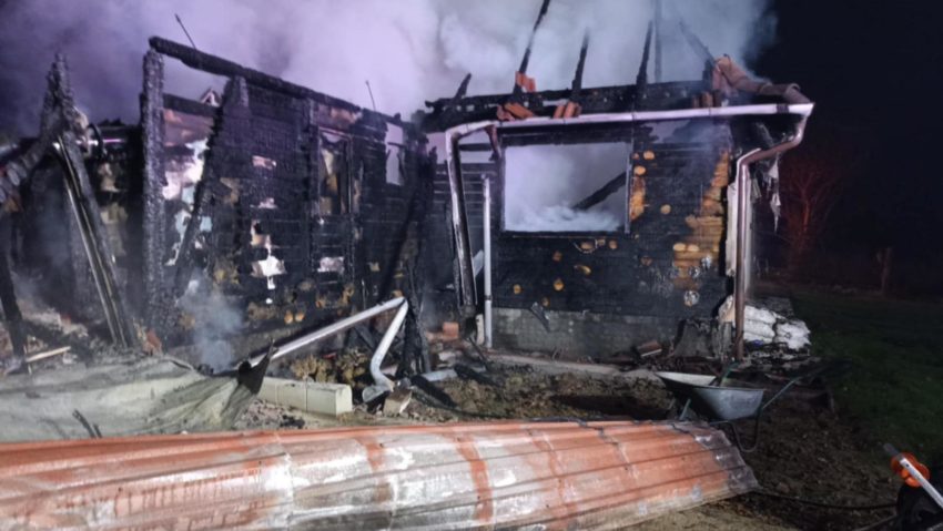 Incendiu la o locuință în localitatea Ghindari Incendiu la o locuință în localitatea Ghindari