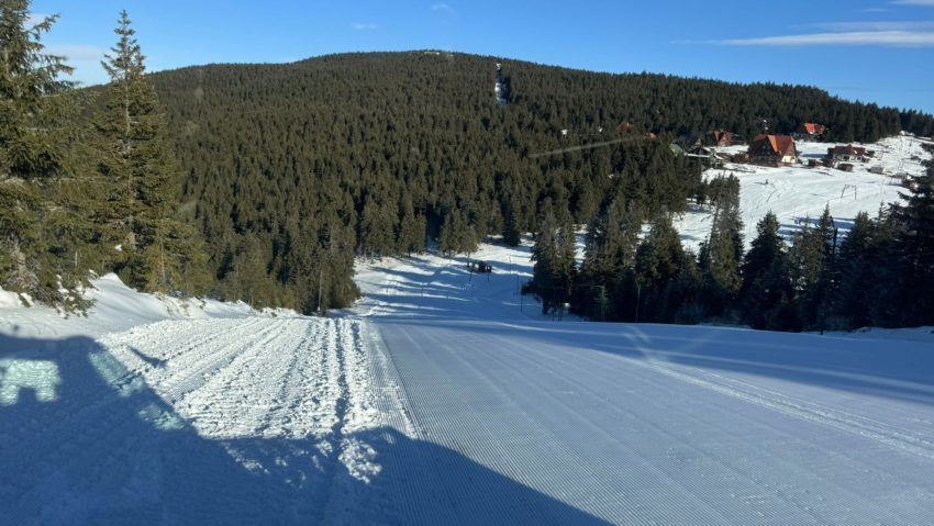 Sezonul de schi se deschide în weekend pe domeniul de la Harghita Mădăraș Sezonul de schi se deschide în weekend pe domeniul de la Harghita Mădăraș