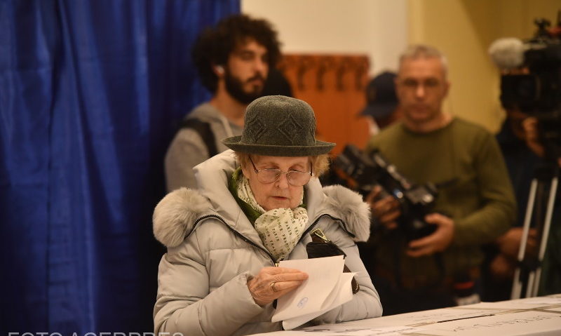 Peste 40%, prezența la vot la alegerile prezidențiale în Mureș, la ora 18,00
