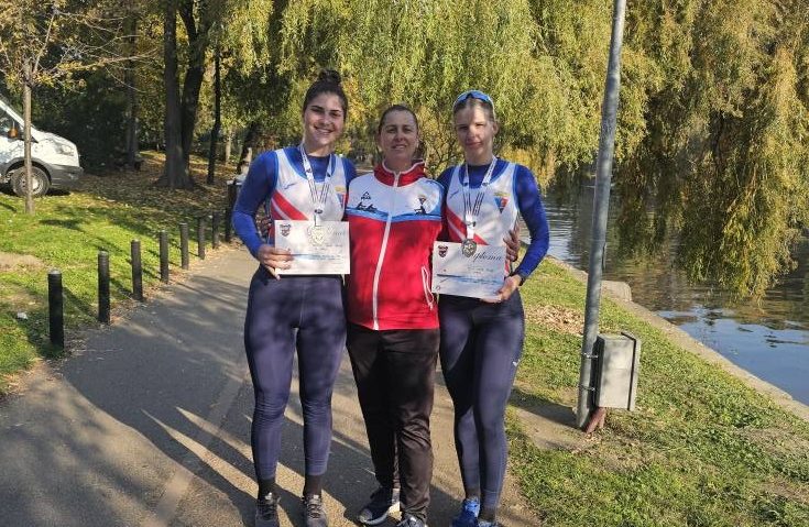 Canotorii de la CS Mureșul, 9 medalii la Naționalele de la Timișoara Canotorii de la CS Mureșul, 9 medalii la Naționalele de la Timișoara