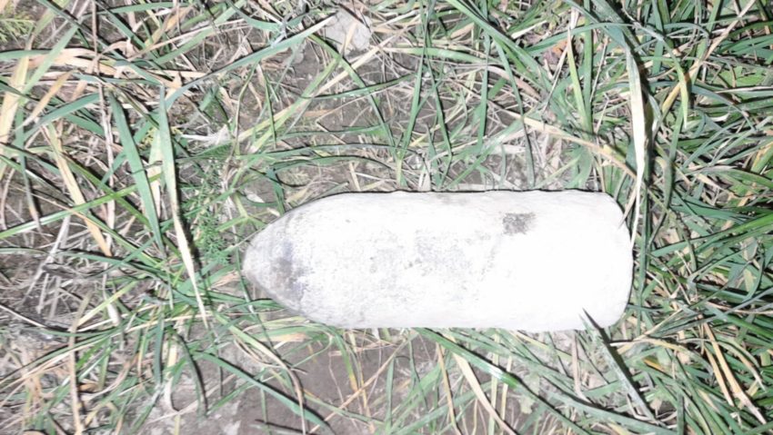 Proiectil exploziv din al Doilea Război Mondial, găsit de un bărbat din Harghita în propria curte Proiectil exploziv din al Doilea Război Mondial, găsit de un bărbat din Harghita în propria curte