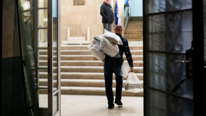 BEC a anunțat CCR că nu a putut să renumere toate voturile exprimate la alegerile prezidențiale