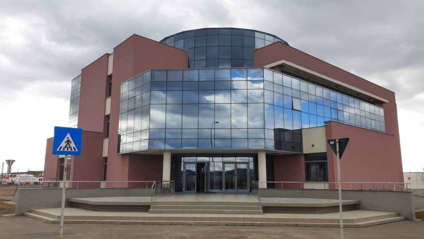 Aproape 330 de locuri de muncă au fost create în Parcul Industrial de la Câmpu Frumos, județul Covasna Aproape 330 de locuri de muncă au fost create în Parcul Industrial de la Câmpu Frumos, județul Covasna