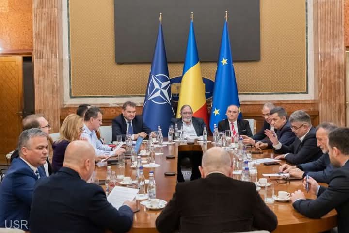 Liderii principalelor partide pro-europene au stabilit principiile programului de guvernare al viitorului executiv Liderii principalelor partide pro-europene au stabilit principiile programului de guvernare al viitorului executiv