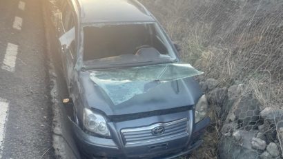 Accident rutier cu persoane încarcerate, în localitatea mureșeană Neagra, pe DE 578
