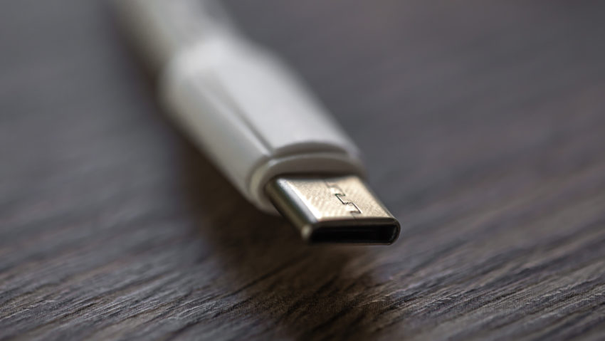 Infogadget, cu Raluca Creț – Cablul de încărcare de tip USB Type-C Infogadget, cu Raluca Creț – Cablul de încărcare de tip USB Type-C