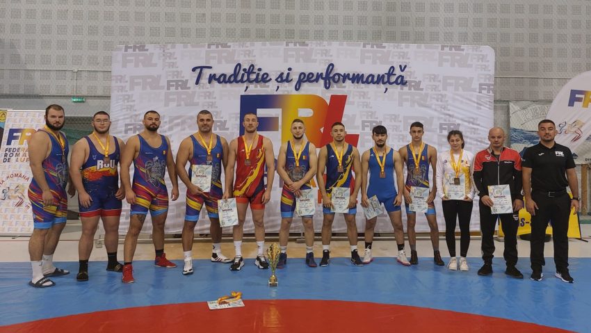 Șase medalii pentru luptătorii mureșeni la Naționalele de seniori