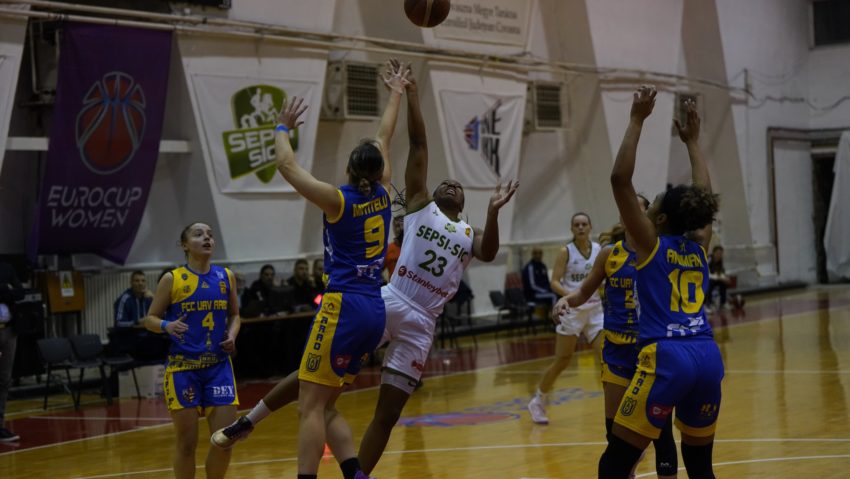 Sepsi SIC a învins campioana, la baschet feminin