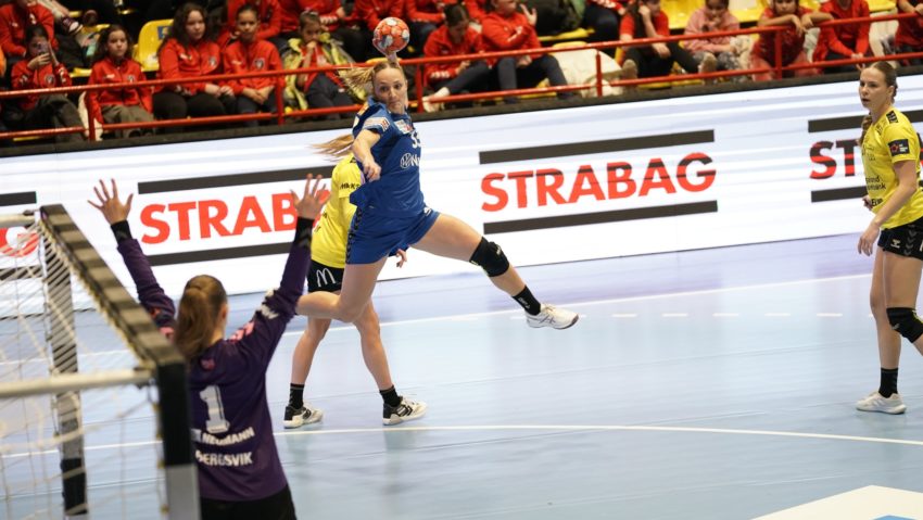 Handbalistele vâlcene, primele în European League Handbalistele vâlcene, primele în European League