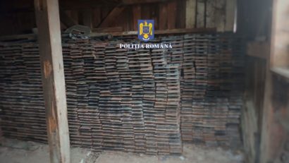 10 tone de plăci metalice furate de la CFR Vânători