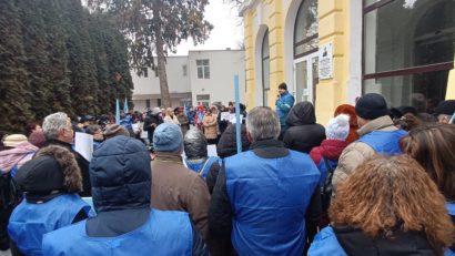 Sindicatul din DGASPC Mureș le ia apărarea angajaților din centrele de plasament