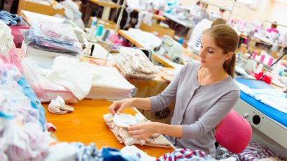 Disponibilizare colectivă la o firmă de textile din Odorheiu Secuiesc