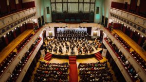 Emil Hurezeanu susține turneul internațional al Filarmonicii din Târgu Mureș