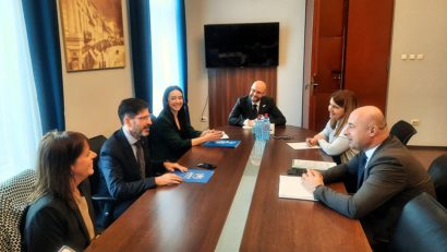Braşov: Prefectul anunţă organizarea unei întâlniri pentru analiza activităţii instituţiilor implicate în sprijinirea refugiaţilor