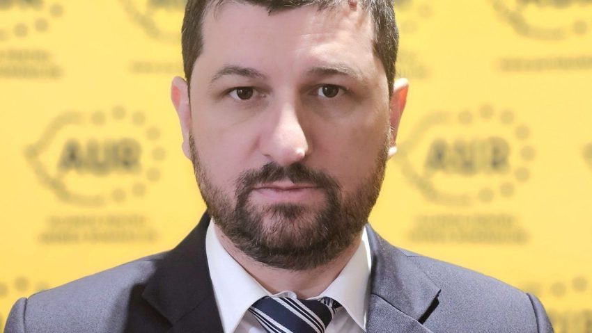 Uniunea Salvați România critică proiectul de buget, la fel ca și Alianța pentru Unirea Românilor Uniunea Salvați România critică proiectul de buget, la fel ca și Alianța pentru Unirea Românilor