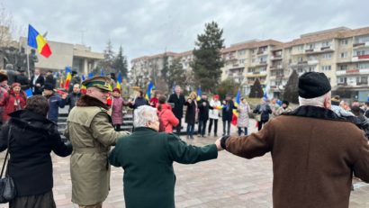 Unirea Principatelor Române sărbătorită la Statuia lui Mihai Viteazul din mun. Sfântu Gheorghe