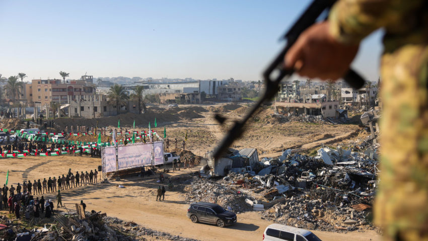 Cel puţin doi ofiţeri de poliţie palestinieni, ucişi în urma unui raid aerian al Israelului în sudul Fâşiei Gaza Cel puţin doi ofiţeri de poliţie palestinieni, ucişi în urma unui raid aerian al Israelului în sudul Fâşiei Gaza