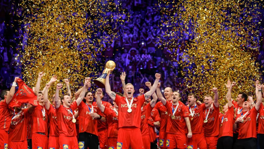 Vechea și noua campioană mondială la handbal masculin