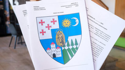 Românii din Harghita se opun proiectului de stemă a județului!