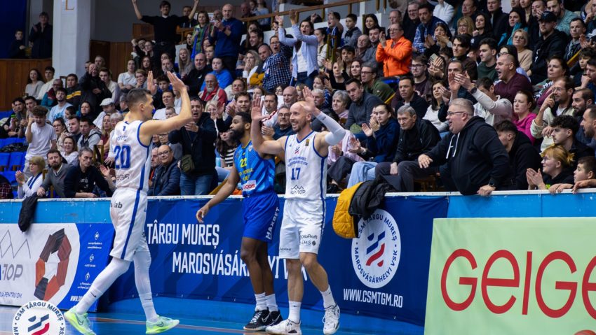 Baschetbaliștii mureșeni, victorie scontată în campionat Baschetbaliștii mureșeni, victorie scontată în campionat