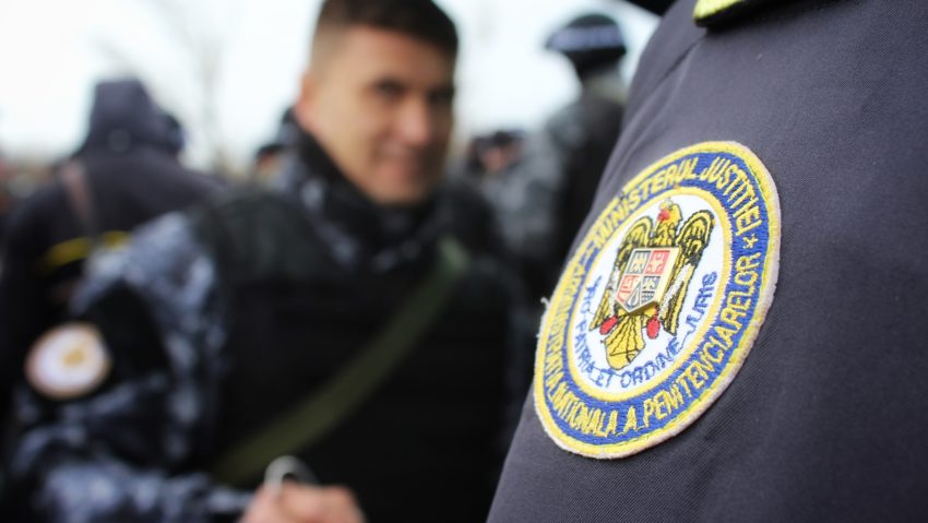 Sindicatele anunţă proteste în penitenciarele din toată ţara