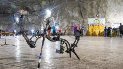 Harghita: Peste 200 de sportivi, la o competiţie de tir cu arcul în salina Praid, unică în Europa