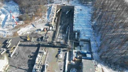 Patru tuneluri sunt forate pe traseul viitoarei căi ferate Braşov – Sighişoara