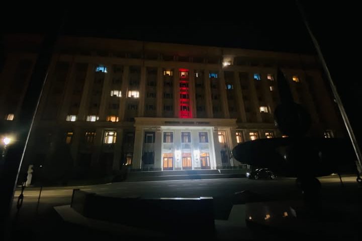 Peste 100 de clădiri din România vor fi iluminate în roșu pe 11 februarie, cu ocazia Zilei Europene a Numărului de Urgență 112