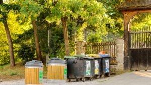 Covasna: Campanie de colectare a deşeurilor din mediul rural