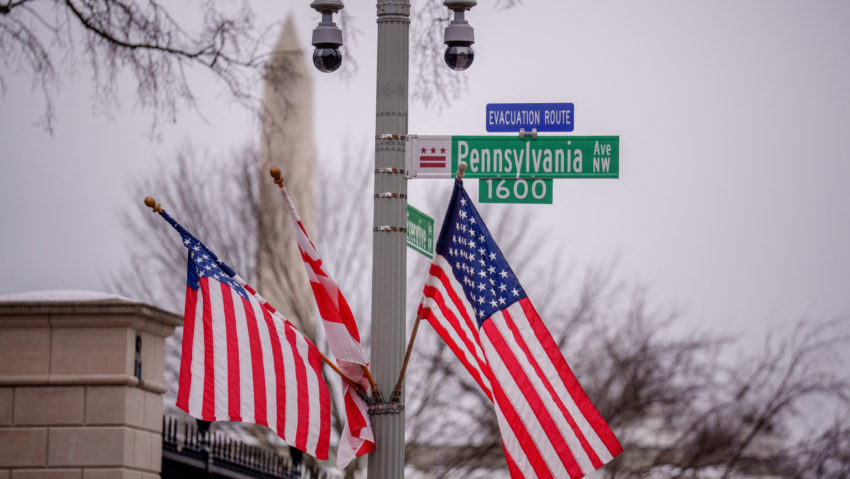 Washingtonul a făcut un apel la cetăţenii americani din întreaga lume să fie vigilenţi Washingtonul a făcut un apel la cetăţenii americani din întreaga lume să fie vigilenţi