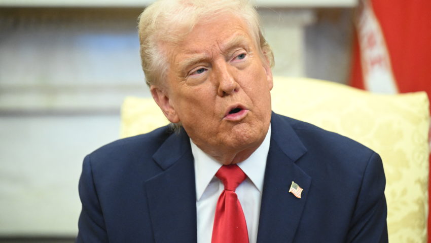 Preşedintele Donald Trump a anunţat azi-noapte că Statele Unite au lovit trei situri nucleare din Iran Preşedintele Donald Trump a anunţat azi-noapte că Statele Unite au lovit trei situri nucleare din Iran