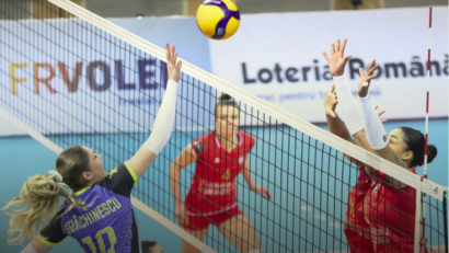 Au început semifinalele feminine de volei