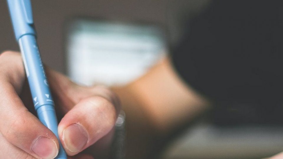 Elevii care susțin Evaluarea Națională și Bacalaureatul vor fi filmați frontal