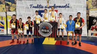 Luptătorii mureșeni, salbă de medalii la Naționalele U15