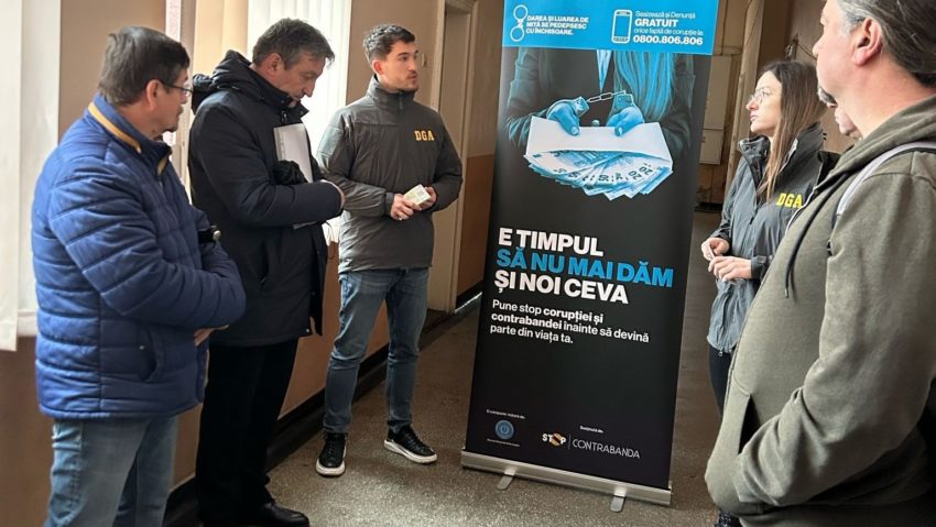 Ofițerii anticorupție din Mureș consiliază șoferii în privința redobândirii permisului de conducere Ofițerii anticorupție din Mureș consiliază șoferii în privința redobândirii permisului de conducere