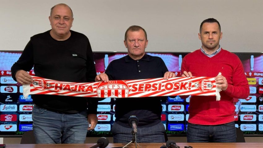 Dorinel Munteanu, noul antrenor al echipei Sepsi OSK Sfântu Gheorghe Dorinel Munteanu, noul antrenor al echipei Sepsi OSK Sfântu Gheorghe