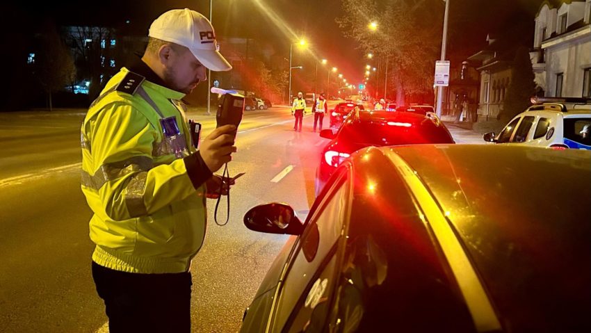 10 dosare penale pentru şoferi drogaţi la volan în Mureş